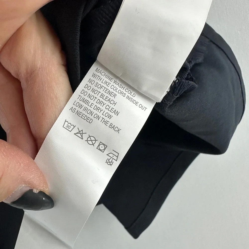 Fabletics XL Black V Neck Scrub Top Feel‎ Good Performance Short Sleeve Pocket